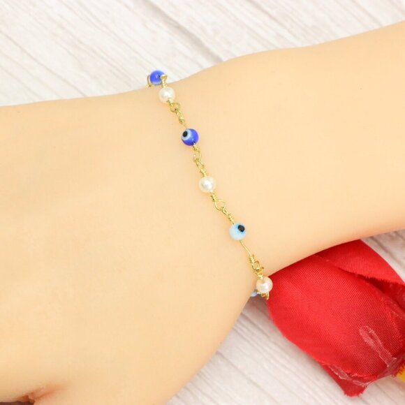 "Trendy Handmade Bracelet – A Thoughtful Gift for Girls & Women | UNVRC1380 - Picture 9 of 10